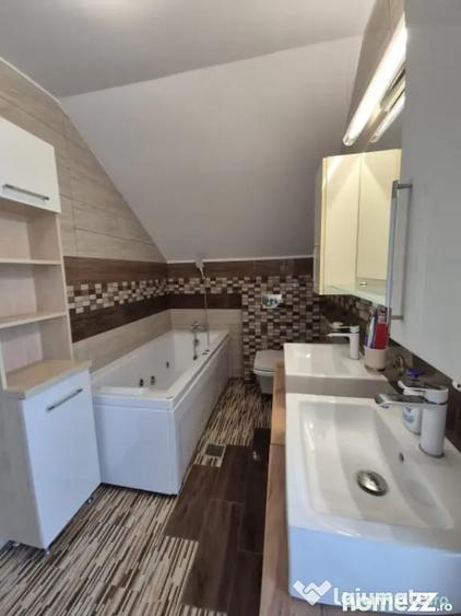 Casă cu 4 camere cu Teren 510 Mp în Păulești
