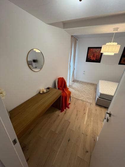 Apartament cu 2 camere decomandat, mobilat în P-ta Presei Libere