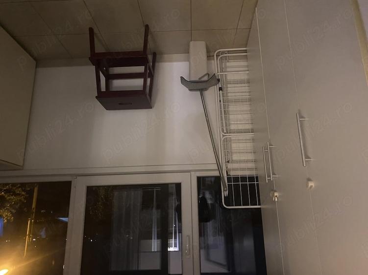Apartament cu 3 camere semidecomandat în Plevnei