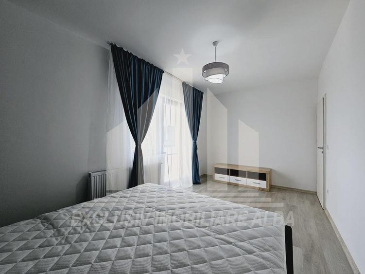 Apartament cu 3 camere decomandat, mobilat în Lipoveni