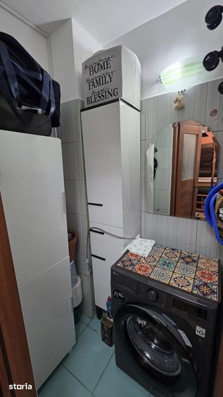 Apartament cu 3 camere decomandat în Tomis III