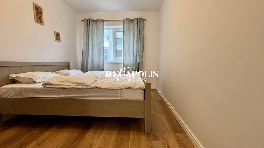 Apartament cu 3 camere în Tractorul