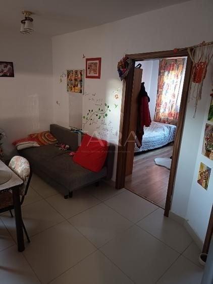 Apartament cu 3 camere decomandat în Florești — fotografia 1