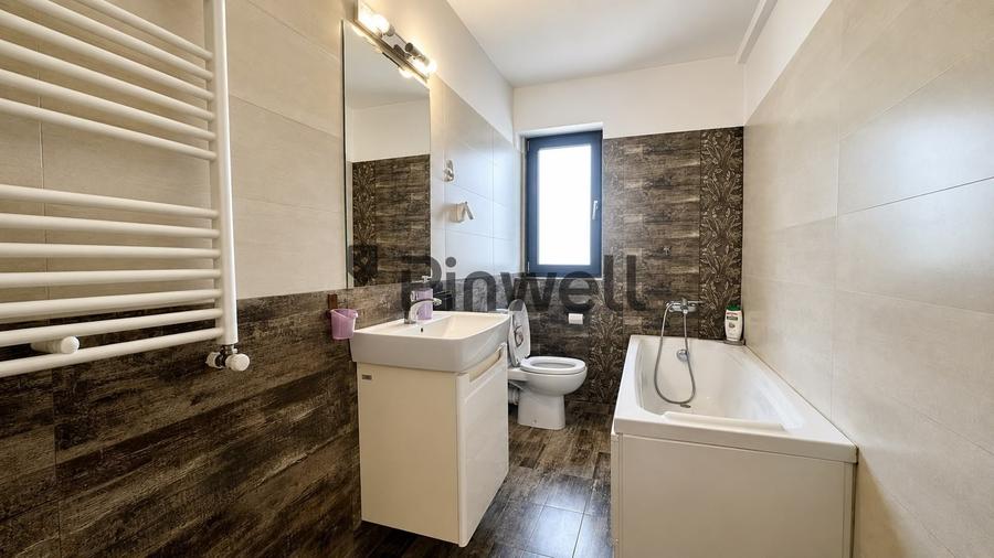 Apartament cu 3 camere decomandat, mobilat în Central