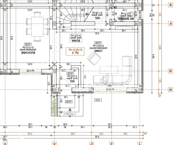 Casă cu 3 camere decomandat cu Teren 250 Mp în Central