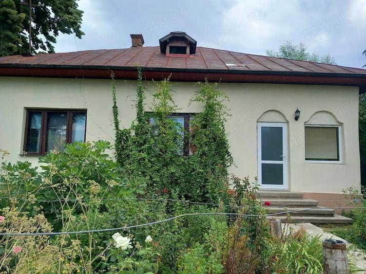 Casă cu 4 camere cu Teren 960 Mp în Movilița