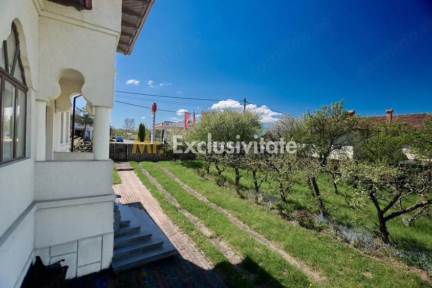 Casă cu 4 camere cu Teren 9915 Mp în Central