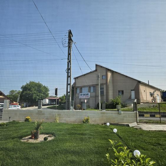 Spațiu comercial, de 600 mp, în Șaula