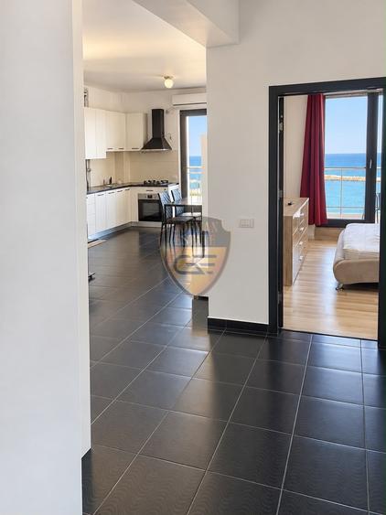 Apartament cu 3 camere decomandat în Faleza Nord