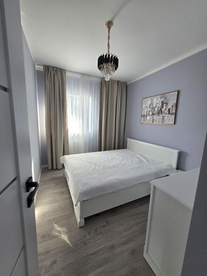 Apartament cu 3 camere decomandat în Exterior Vest