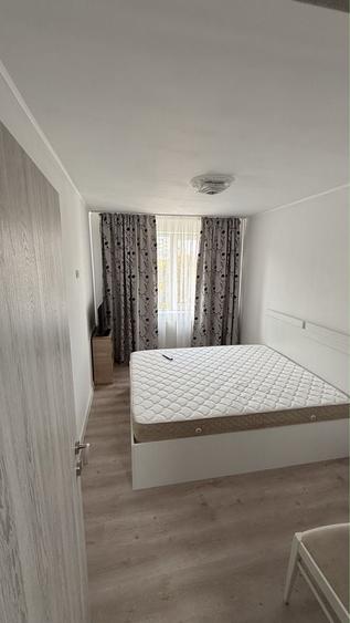 Apartament cu 2 camere decomandat în Obor