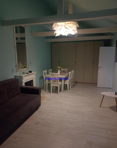 Casă cu 3 camere cu Teren 278 Mp în Palazu Mare
