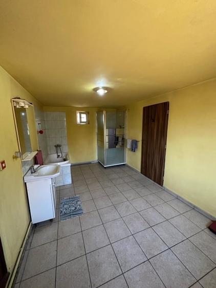 Casă individuală cu 3 camere cu Canalizare în Tărian