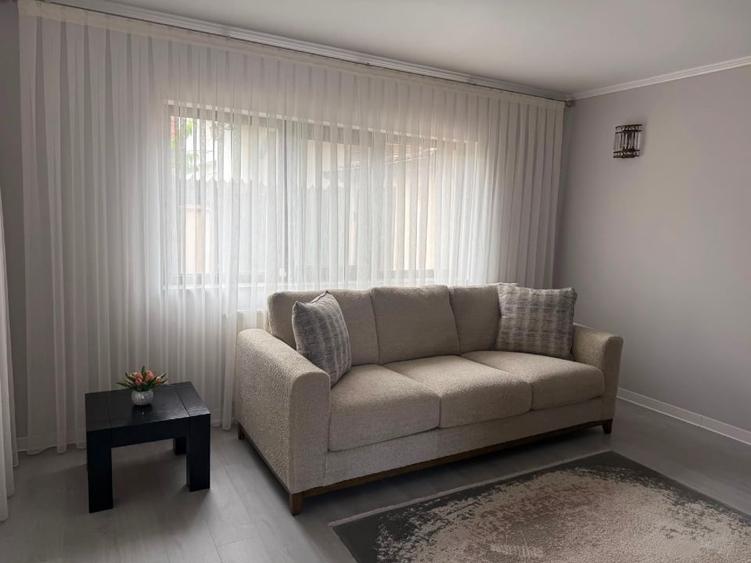 Duplex cu 4 camere cu Canalizare în Nord-Vest