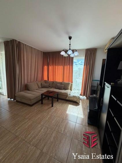 Apartament cu 3 camere decomandat în Universitate