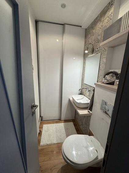 Apartament cu 4 camere decomandat în Centrul Civic