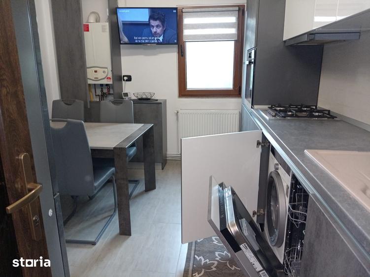 Apartament cu 2 camere decomandat în Coman
