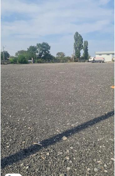 Teren de 6600 mp, în Central
