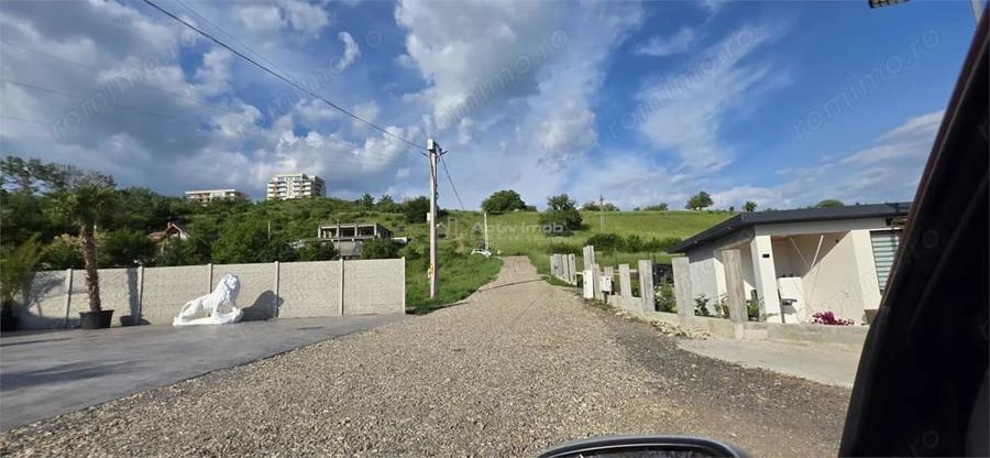 Teren de 800 mp, în Valea