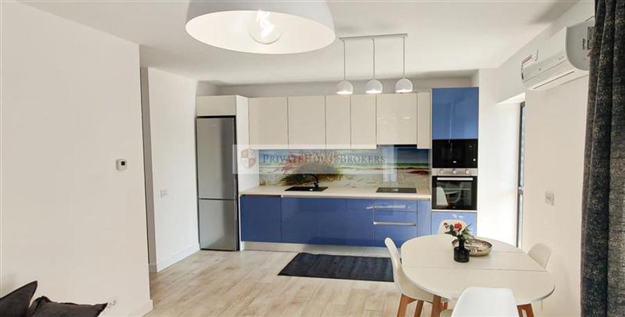 Apartament cu 2 camere semidecomandat, mobilat în Băneasa