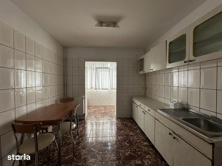 Apartament cu 2 camere decomandat în Malu Roșu
