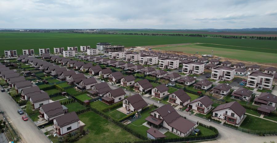 Casă individuală cu 3 camere cu Canalizare în Exterior Nord