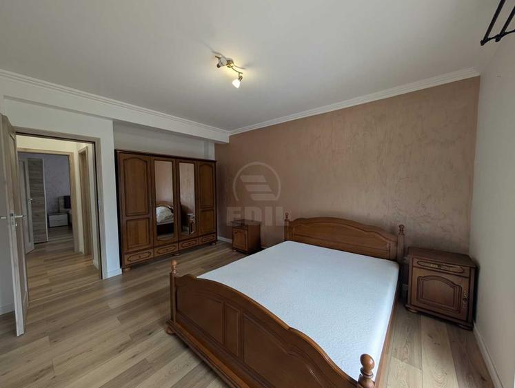 Apartament cu 3 camere semidecomandat în Mănăștur
