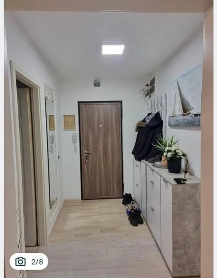 Apartament cu 3 camere decomandat în Drumul Taberei