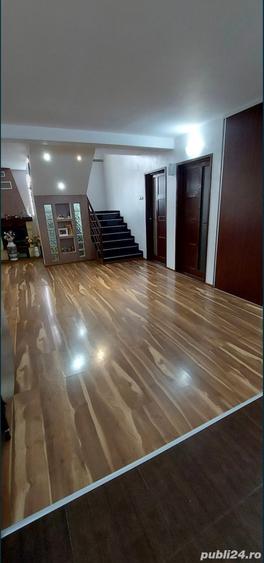 Casă cu 6 camere cu Teren 1300 Mp în Podu Iloaiei