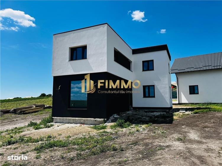 Casă cu 4 camere cu Teren 500 Mp în Moara