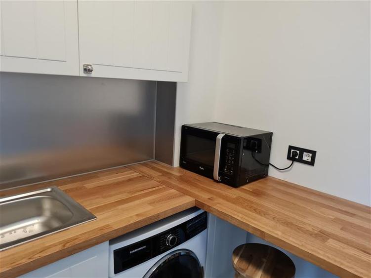 Apartament cu 2 camere decomandat, mobilat în Străulești
