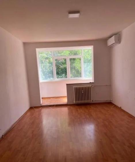 Apartament cu 2 camere decomandat în Baba Novac