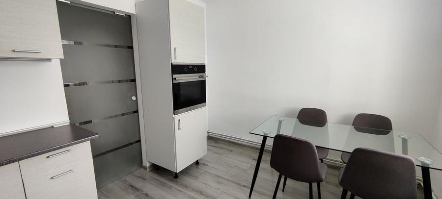 Apartament cu 2 camere decomandat în Lazaret