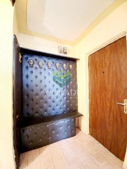 Apartament cu 3 camere decomandat în Băneasa