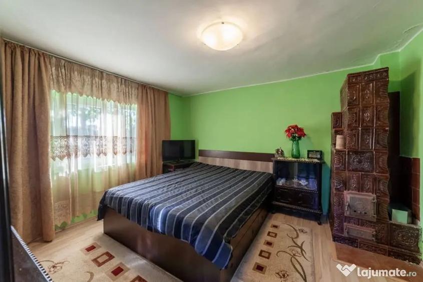 Casă cu 3 camere cu Teren 2720 Mp în Uliești