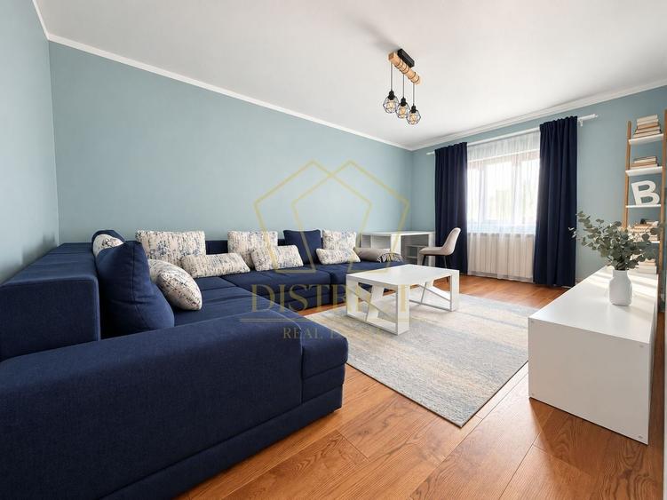 Apartament cu 3 camere semidecomandat, mobilat în Lipovei