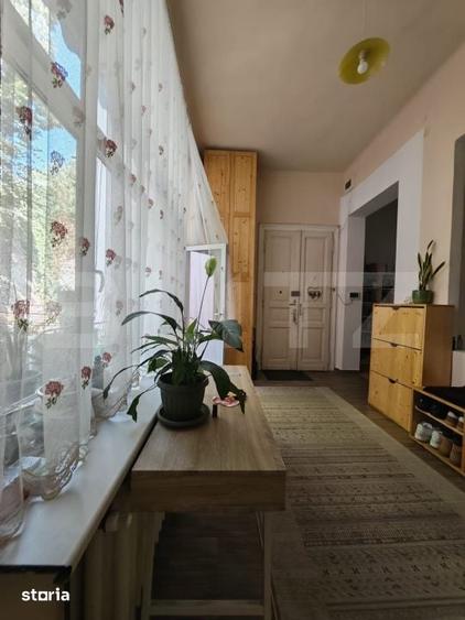 Apartament cu 4 camere în Valea Aurie