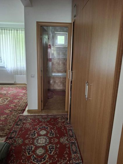 Apartament cu 3 camere decomandat în Independenței