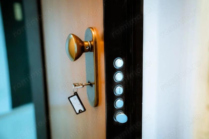 Apartament cu 2 camere semidecomandat în Sud