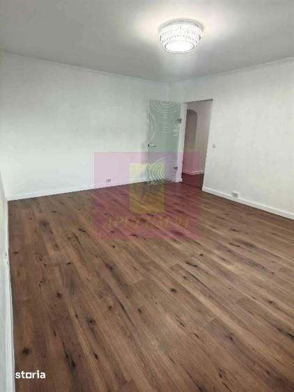 Apartament cu 4 camere decomandat în Centrul Civic
