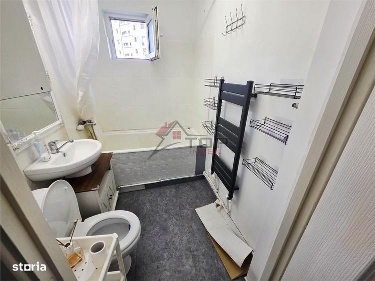 Apartament cu 3 camere semidecomandat în Zimbru