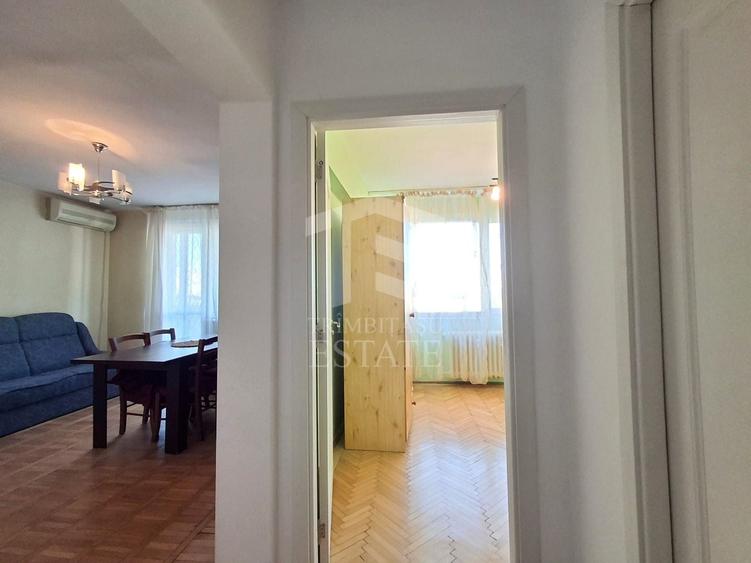 Apartament cu 3 camere semidecomandat, mobilat în Ștefan cel Mare