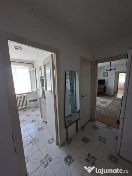 Apartament 2 camere semidecomandat, 49.10 mp, zona Pia?a Va - 1