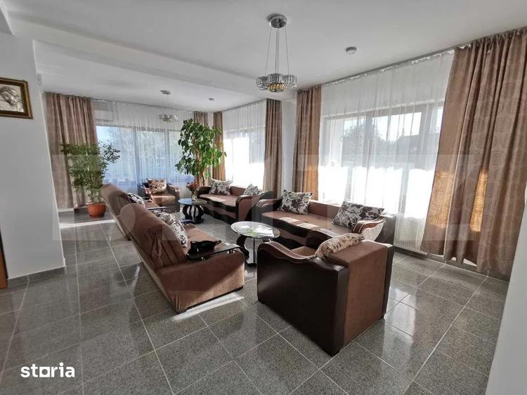 Spațiu comercial, de 458 mp, în Goicea