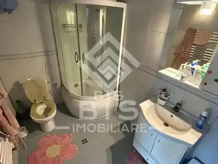 Casă cu 6 camere cu Teren 1000 Mp în Sud
