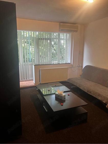 Apartament cu 2 camere semidecomandat în Exterior Vest