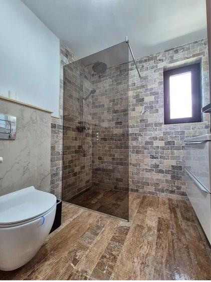 Casă cu 3 camere cu Teren 250 Mp în Dimieni