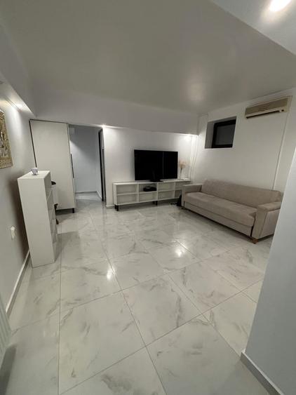 Apartament cu 2 camere semidecomandat în Moșilor