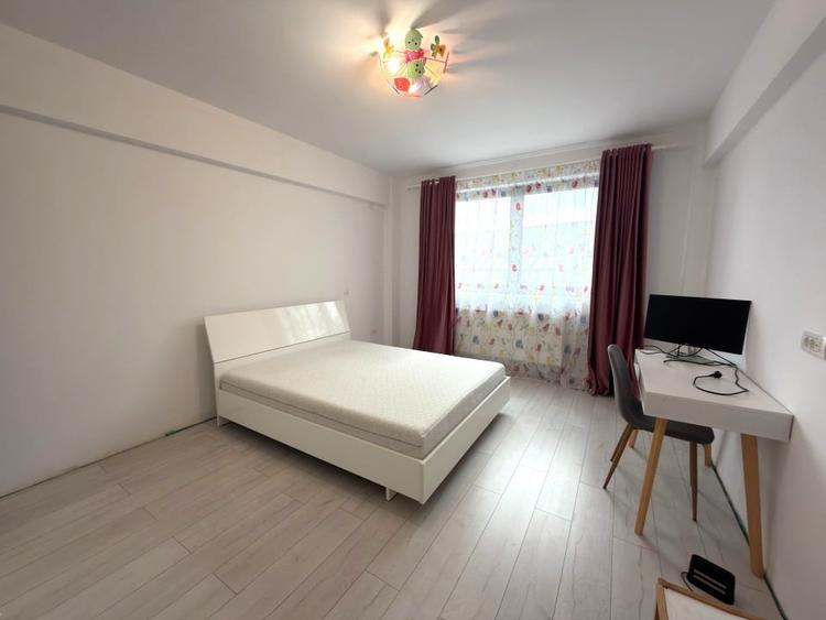Apartament cu 3 camere decomandat, mobilat în Central