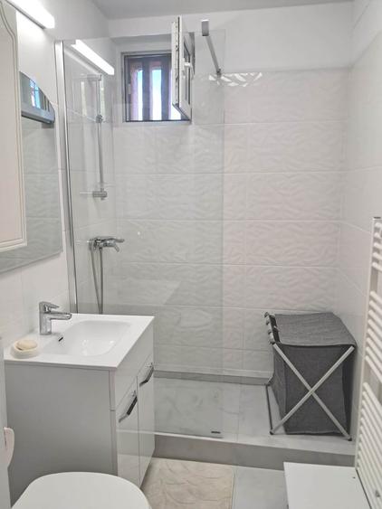 Apartament cu 2 camere decomandat în Cedonia